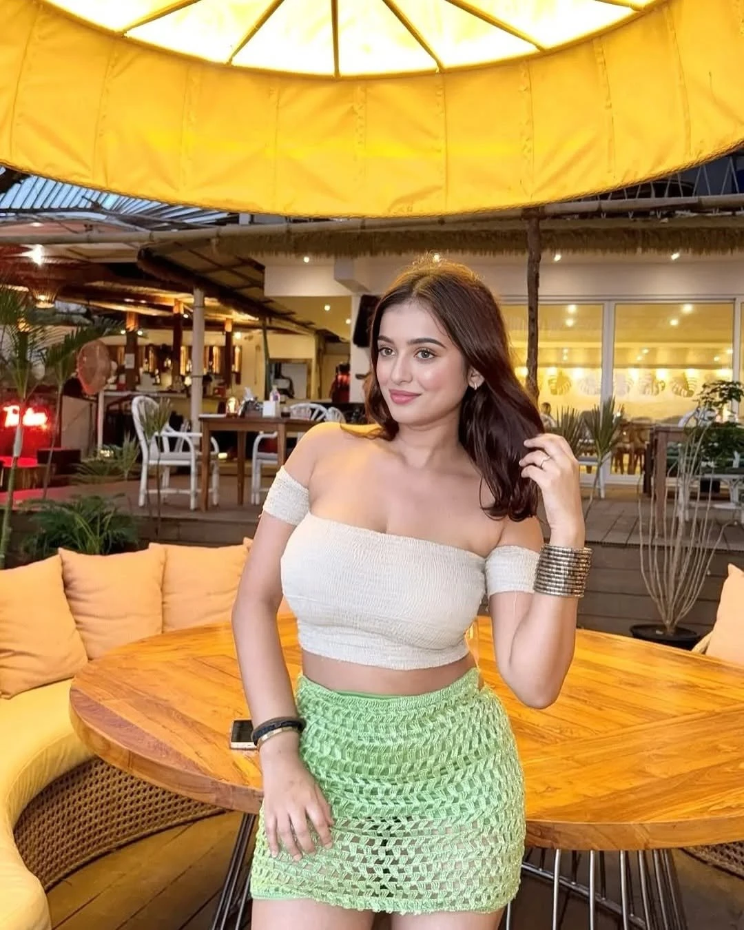 Taniya Mirza – Indian escort in Kochi — 2 / 4