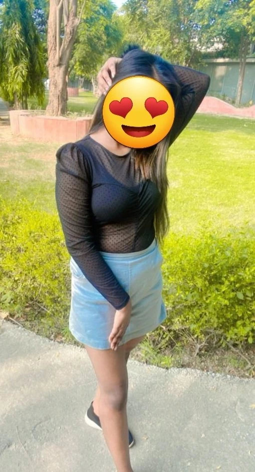 Ishika for Cam and Real Meet – Indian escort in Lucknow — 3 / 7