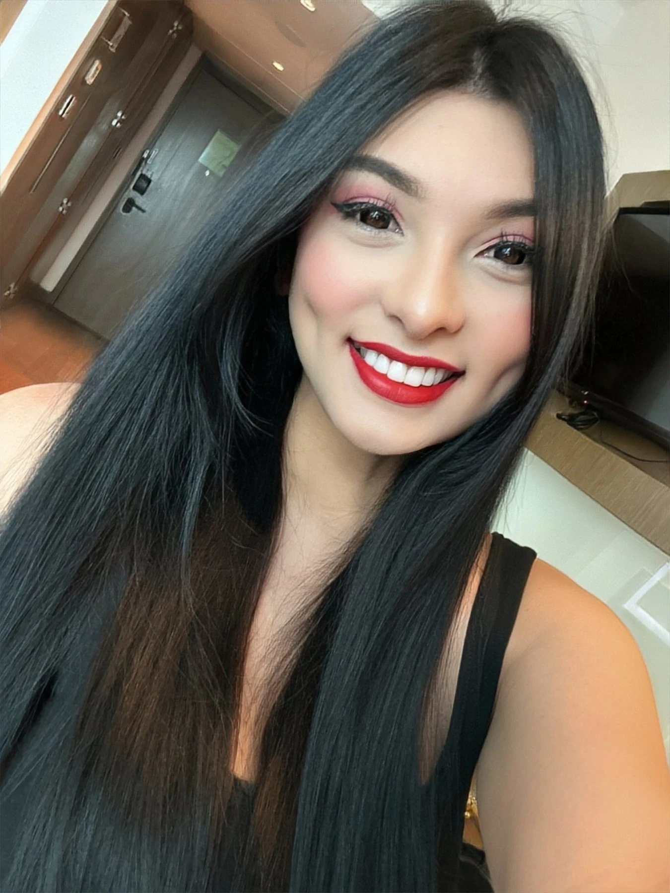 Mahima Soni – Indian escort in Candolim, Goa — 2 / 5
