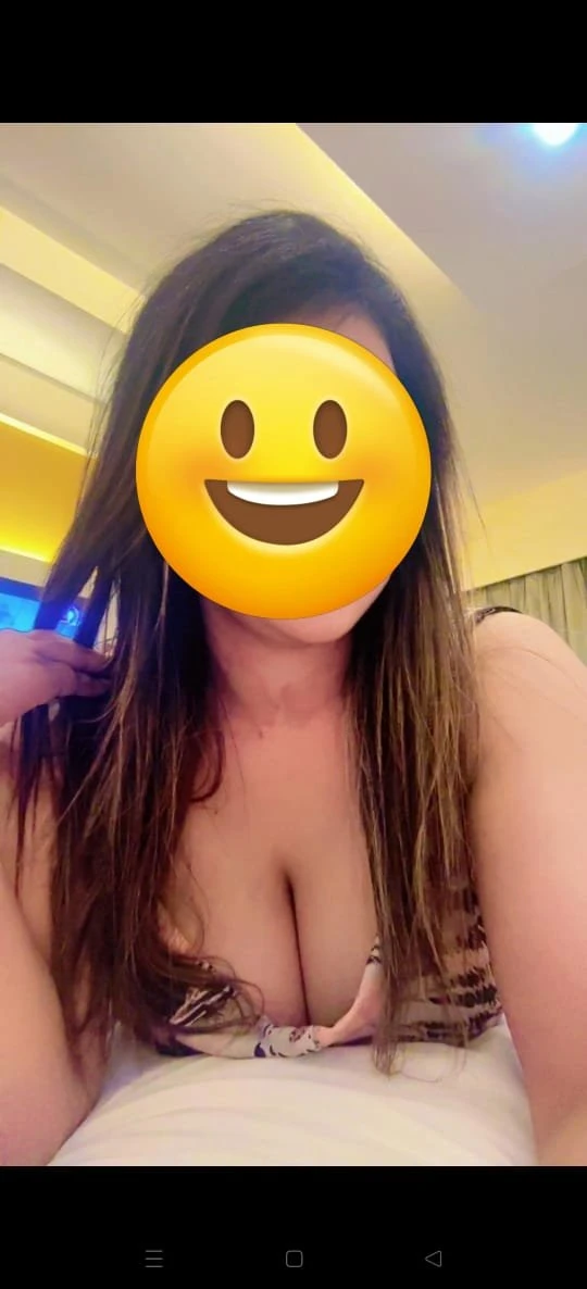 Kavya Arora – Indian escort in New Delhi — 4 / 6