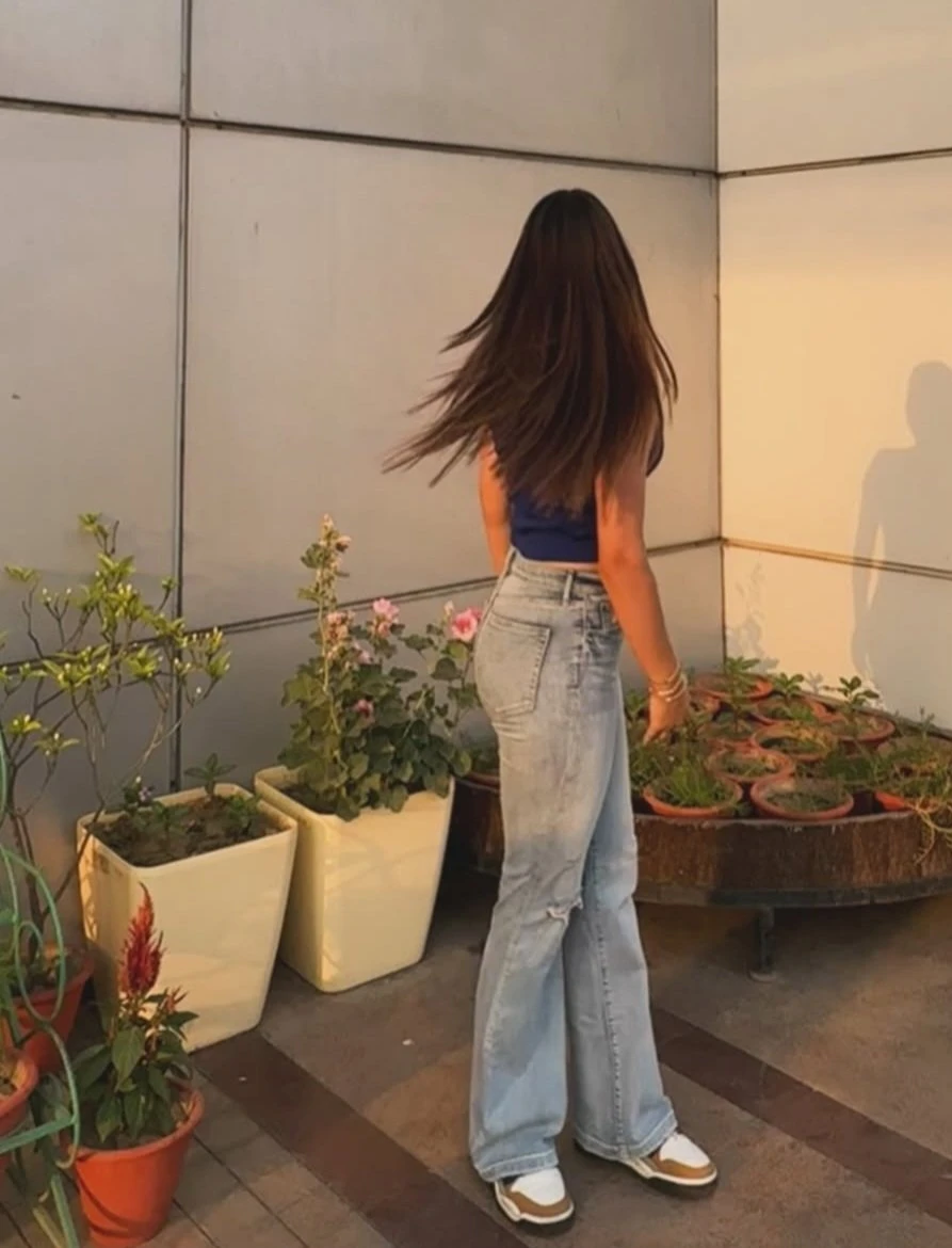 Riya – Indian escort in Noida — 2 / 4