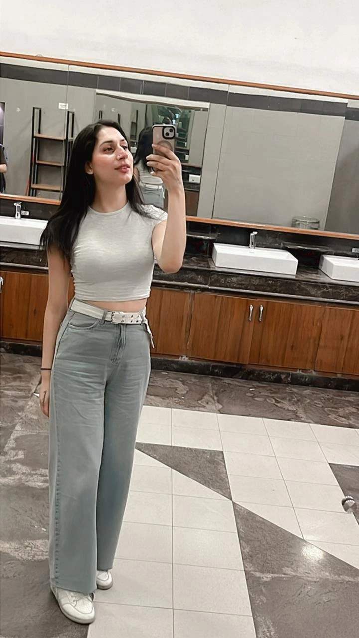 Deepika Cam and meet – Indian escort in New Delhi — 13 / 20