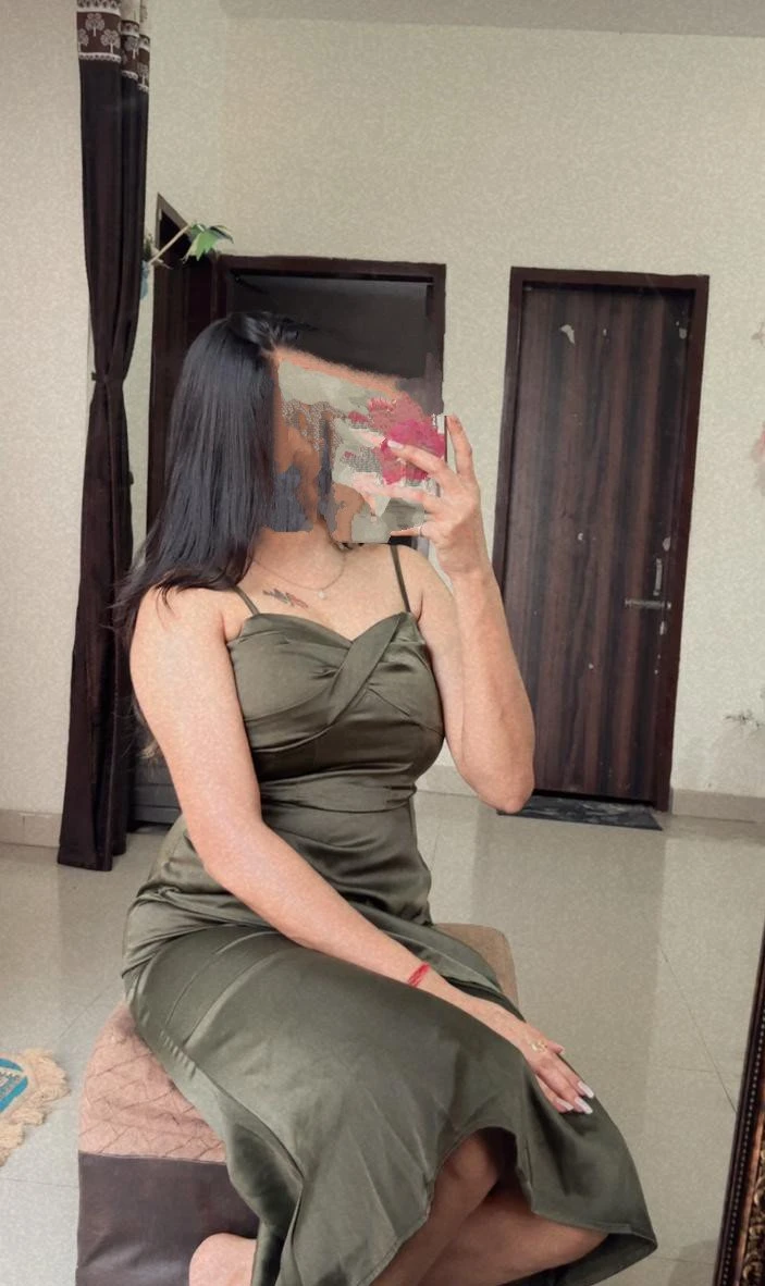 Aerocity Escort Services – Indian escort in New Delhi — 2 / 3