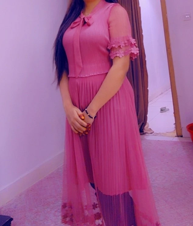 Mou big boobs only cam show – Indian escort in Mumbai — 1 / 4