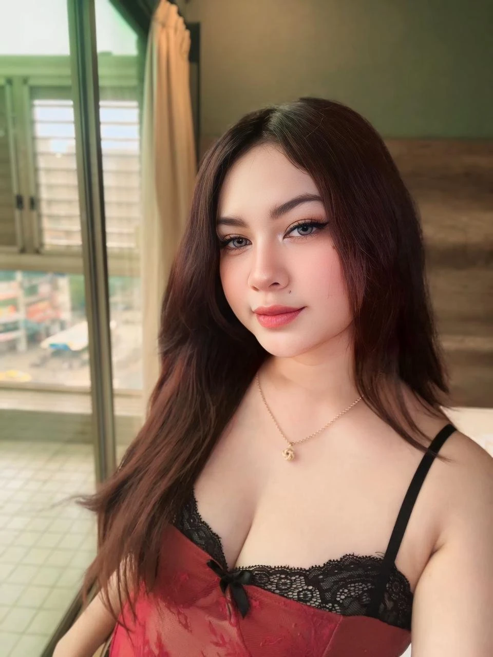 Russ fresh and young – South Korean escort in Mumbai — 11 / 12