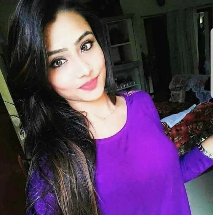 Priya – Indian masseuse in Mumbai — 2 / 3