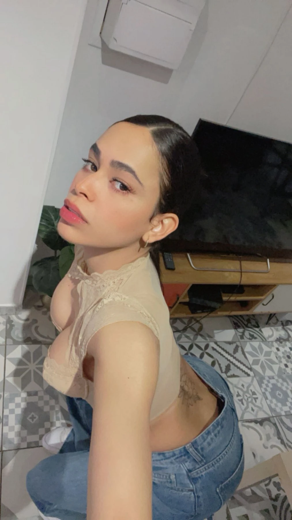 María – Dominican escort in Monaco — 7 / 15