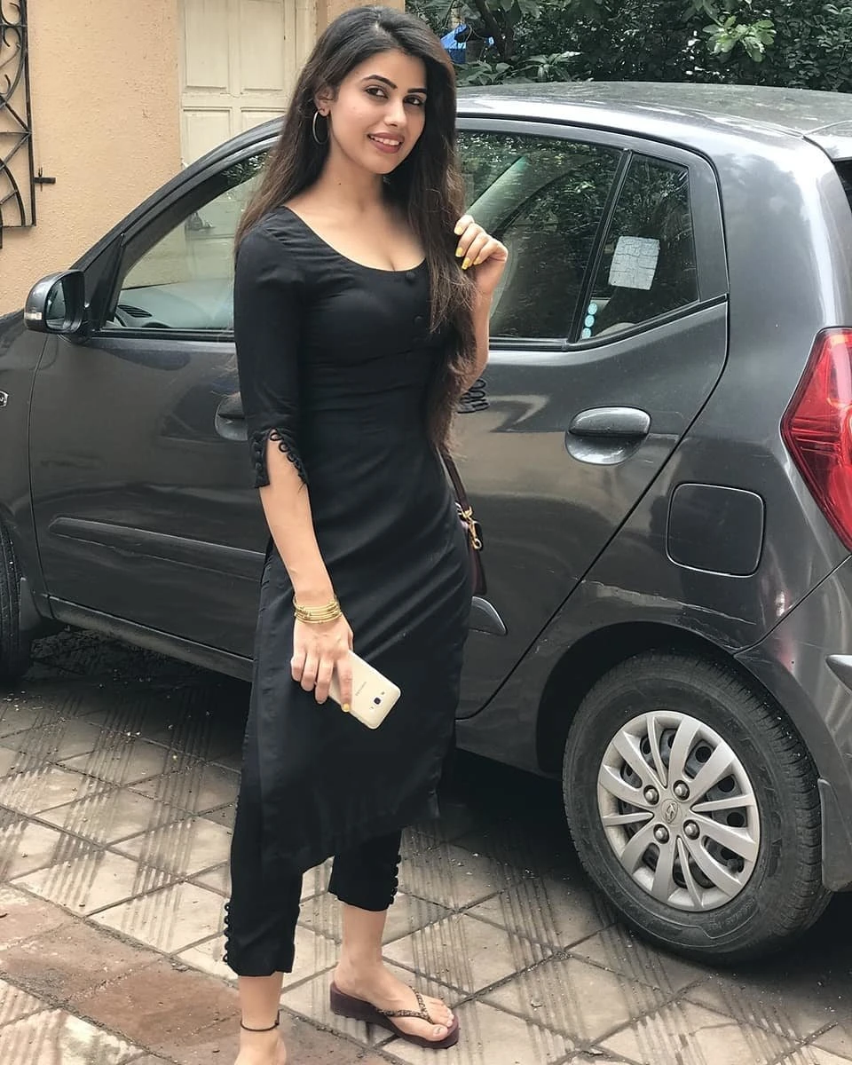Pallavi – Indian escort in Mumbai — 4 / 5