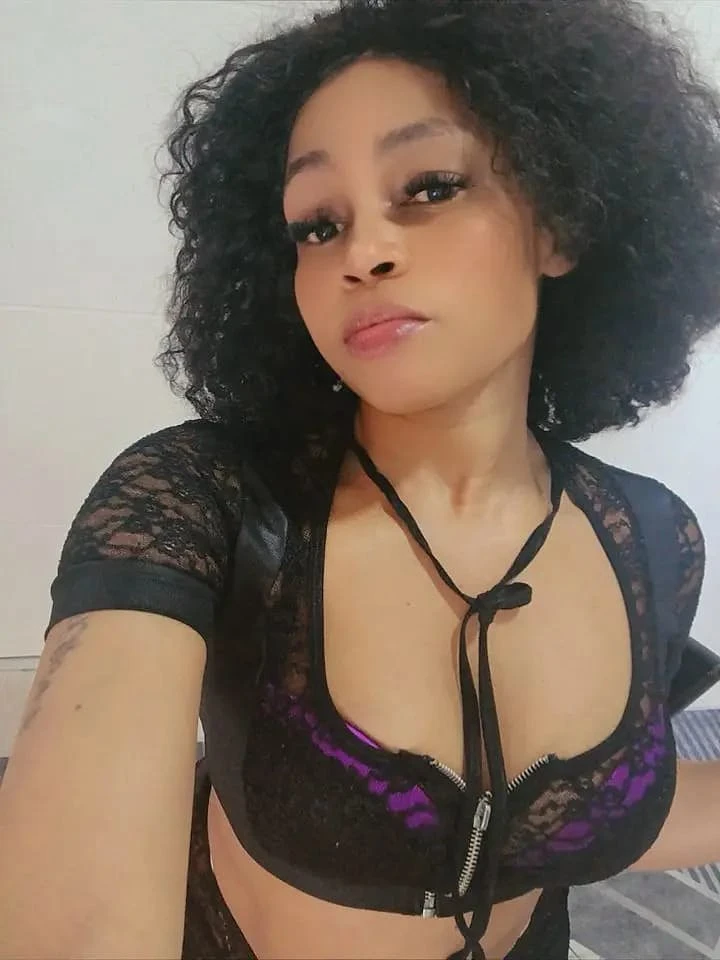 Tessy – South African escort in Pune — 2 / 7