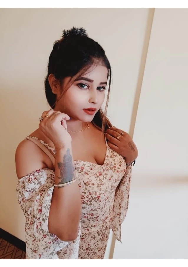 Neha Patil – escort in Thane — 2 / 3