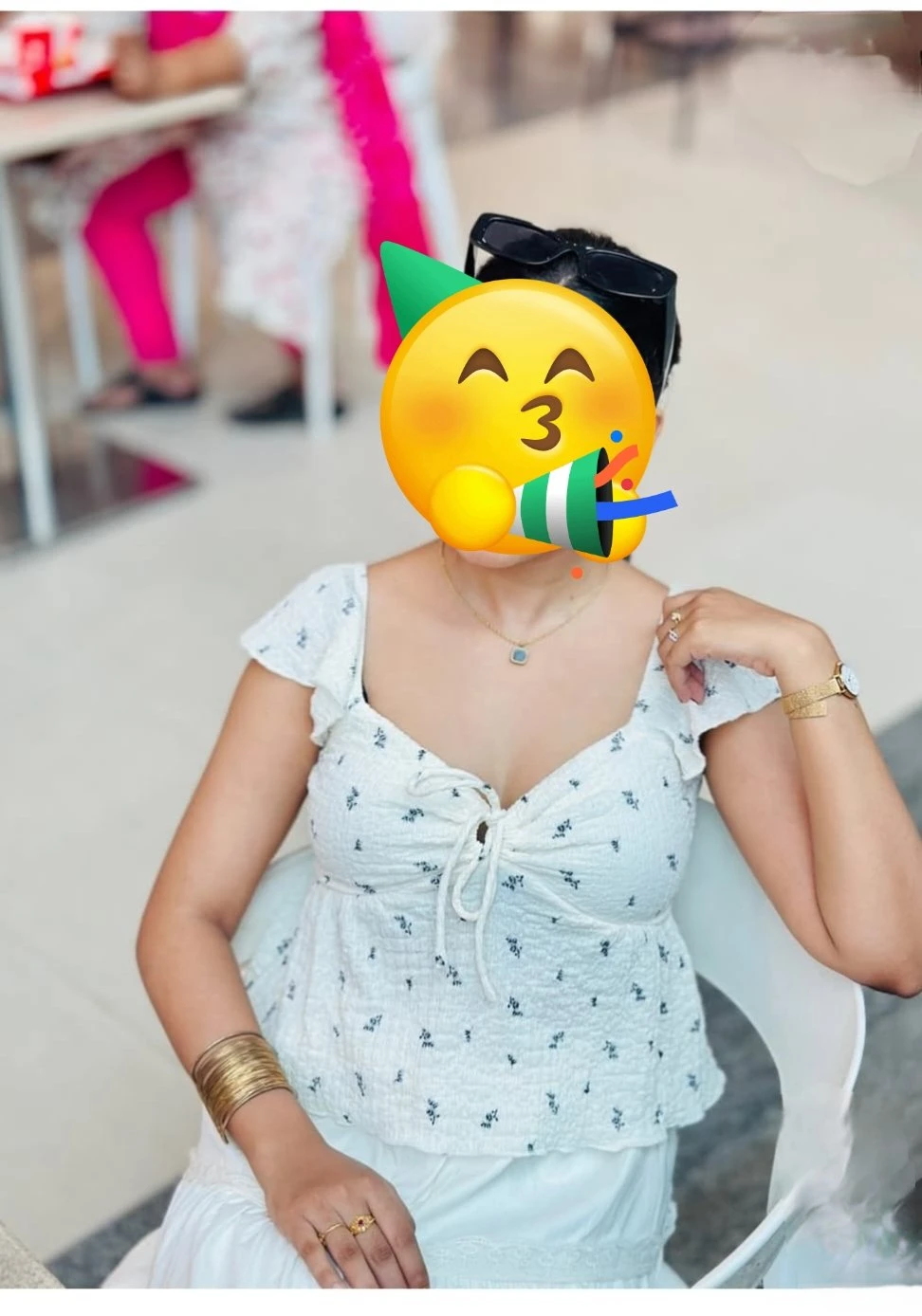 Charu – Indian escort in Mumbai — 6 / 8