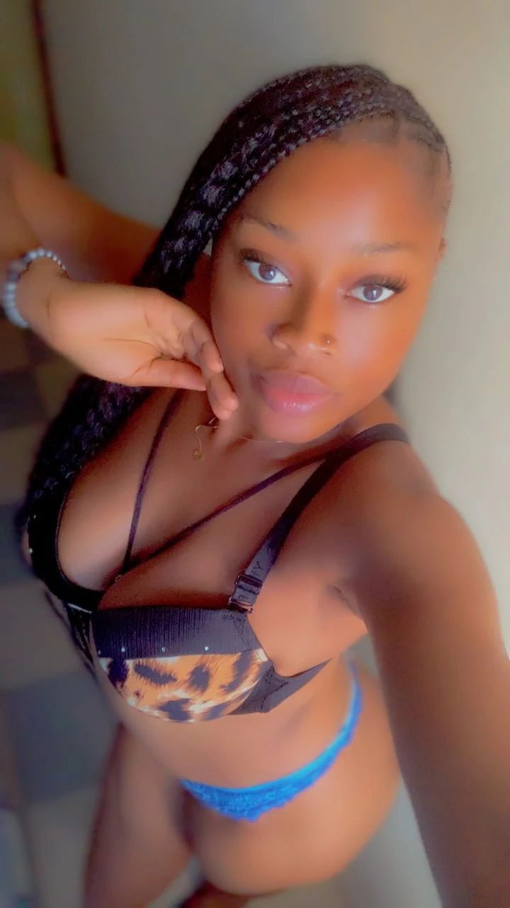 Trisha – Ghanaian escort in Lomé — 4 / 5
