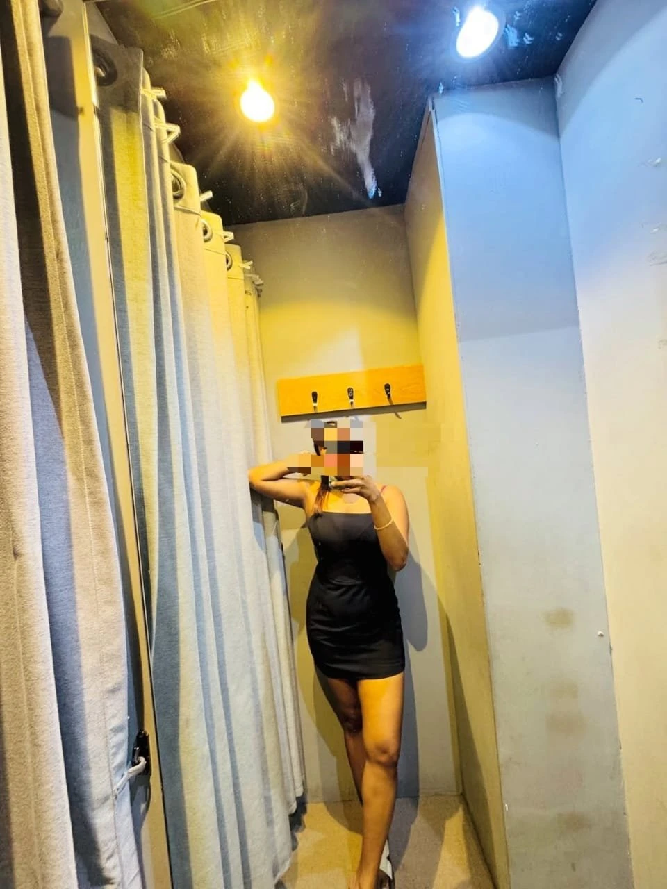Kavini – Sri Lankan escort in Colombo — 5 / 11