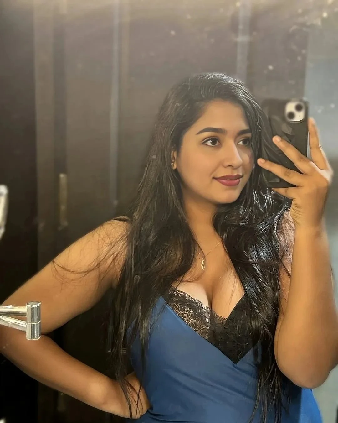 Radhika – Indian escort in Kolkata — 2 / 5