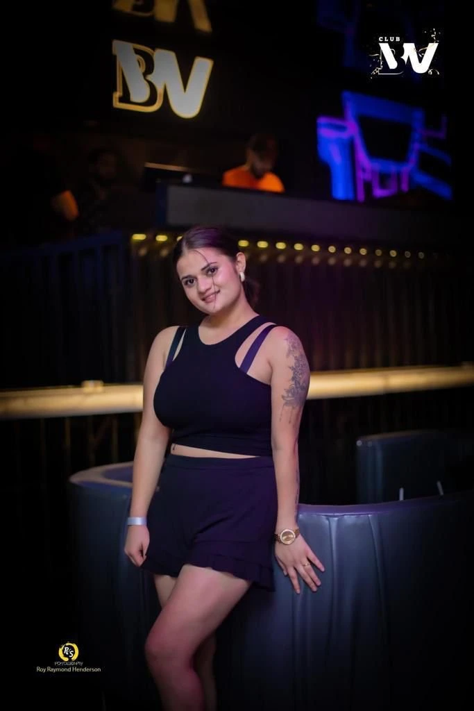 Mohini Escorts Hyderabad – Indian escort in Hyderabad — 7 / 9