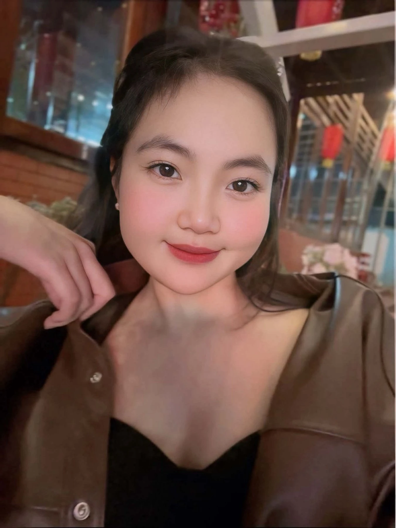 Sam – Vietnamese escort in Mumbai — 2 / 6