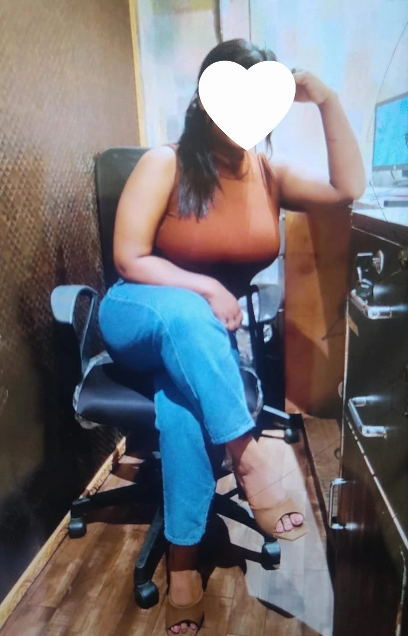 I Am Independent Naina Shinde Model – Indian escort in Hyderabad — 2 / 3