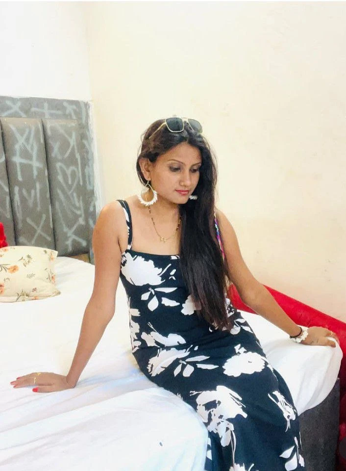 Kavya Escort Service – Indian escort in Visakhapatnam — 3 / 4