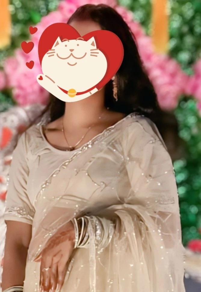 Real Meet and Cam Session – Indian escort in Hyderabad — 4 / 6