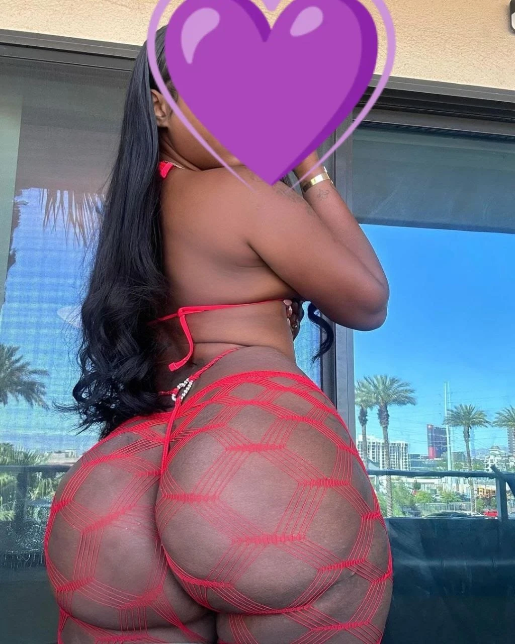 Mercy – Rwandan escort in Mumbai — 1 / 3