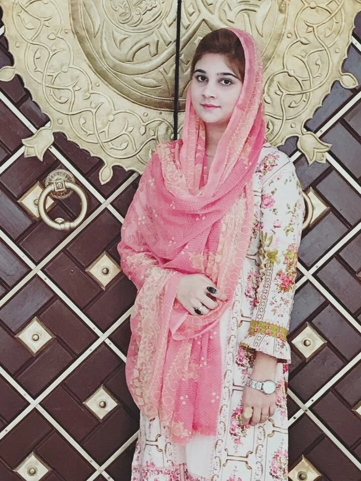 Mona – Pakistani escort in Islamabad — 3 / 9