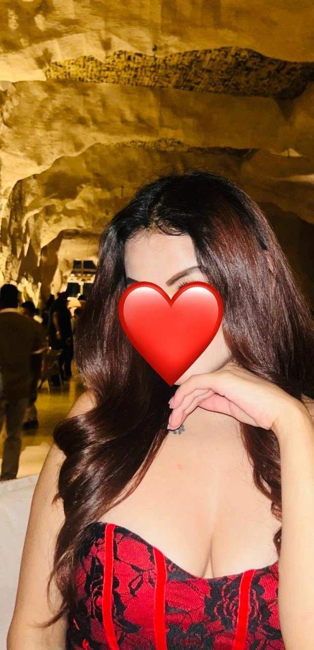 Vinita Kapoor No Advance On The Spot Pay – Indian escort in Pune — 2 / 6