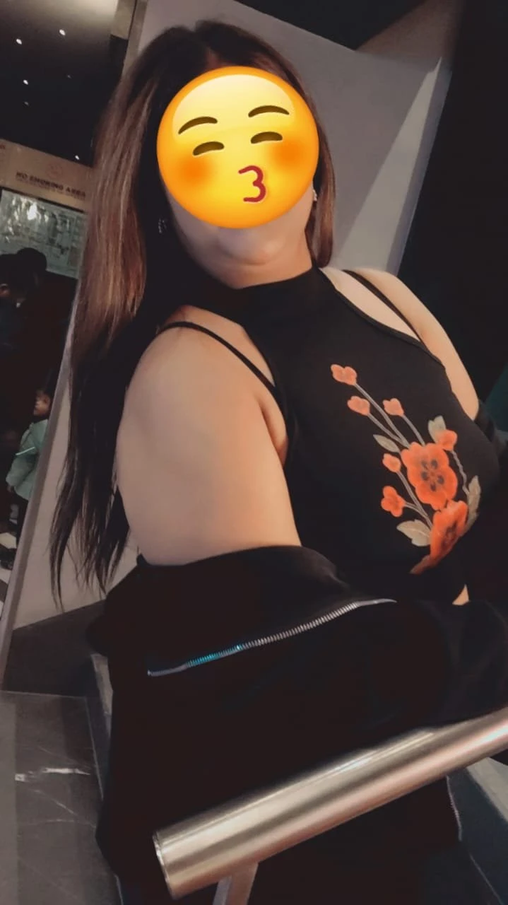 Neha oral queen bhabhi🫦 – Indian adult performer in New Delhi — 14 / 29