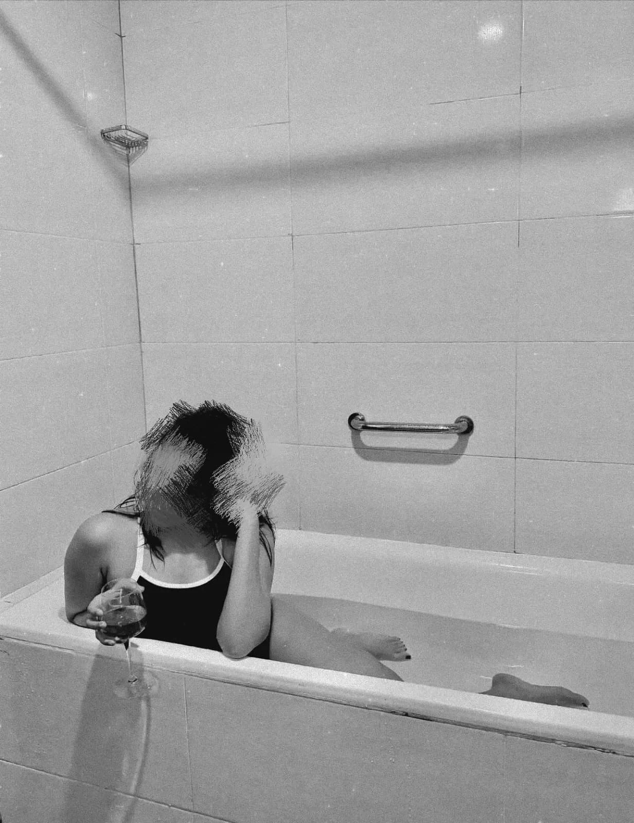 ꧁༒ Nude B2B massage Private Part also – Indian escort in Hyderabad — 4 / 16