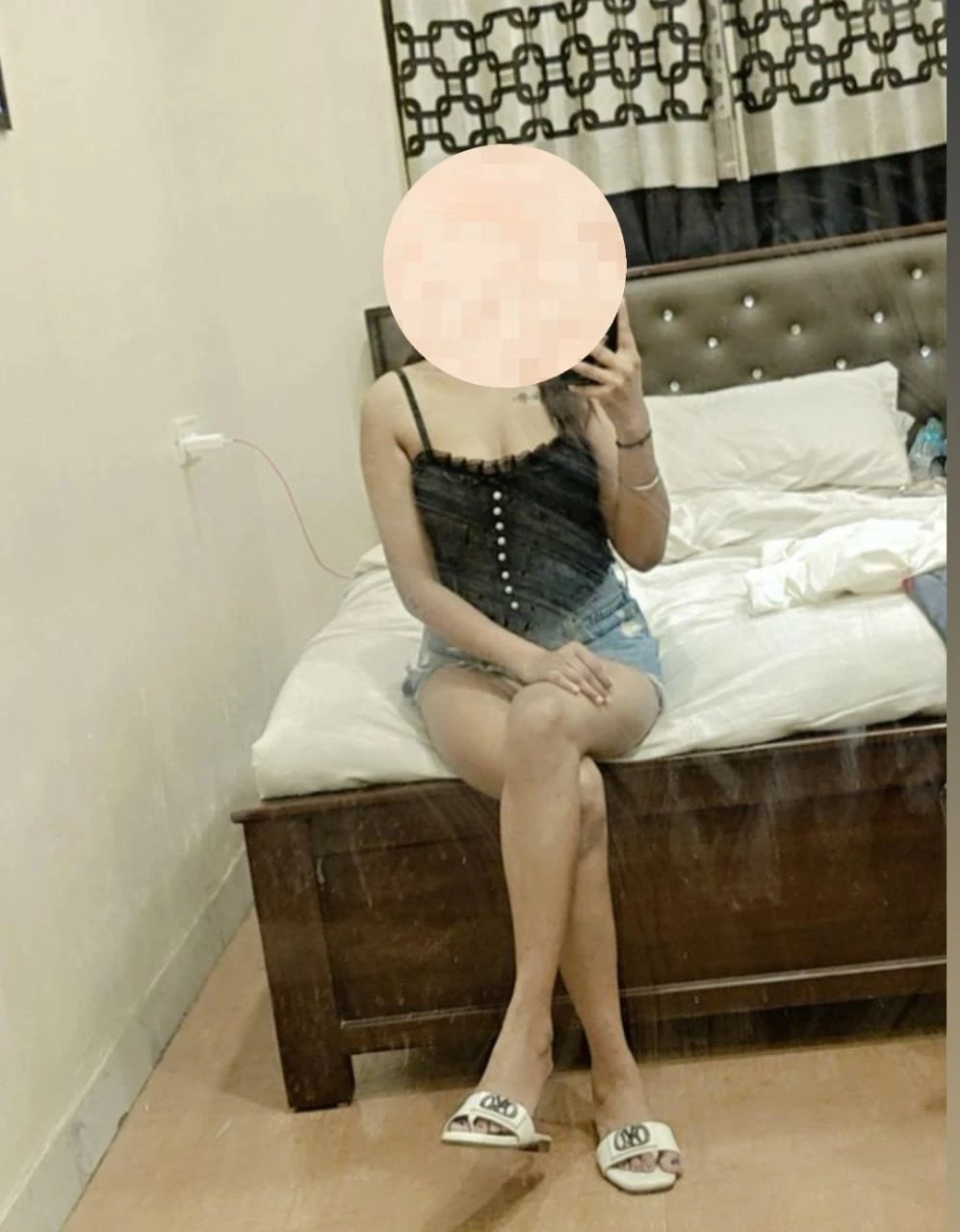Shahin Cam N Real Meet – Indian escort in Hyderabad — 5 / 6
