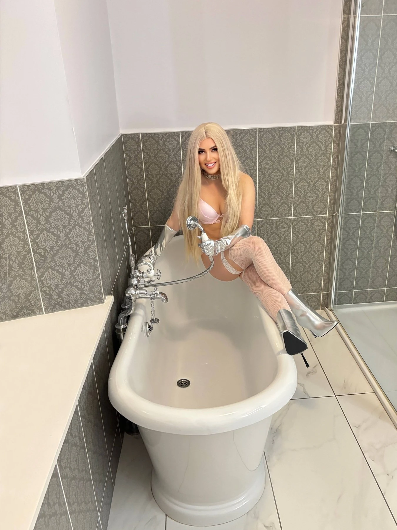 Veronica – Irish escort in Dublin — 18 / 23