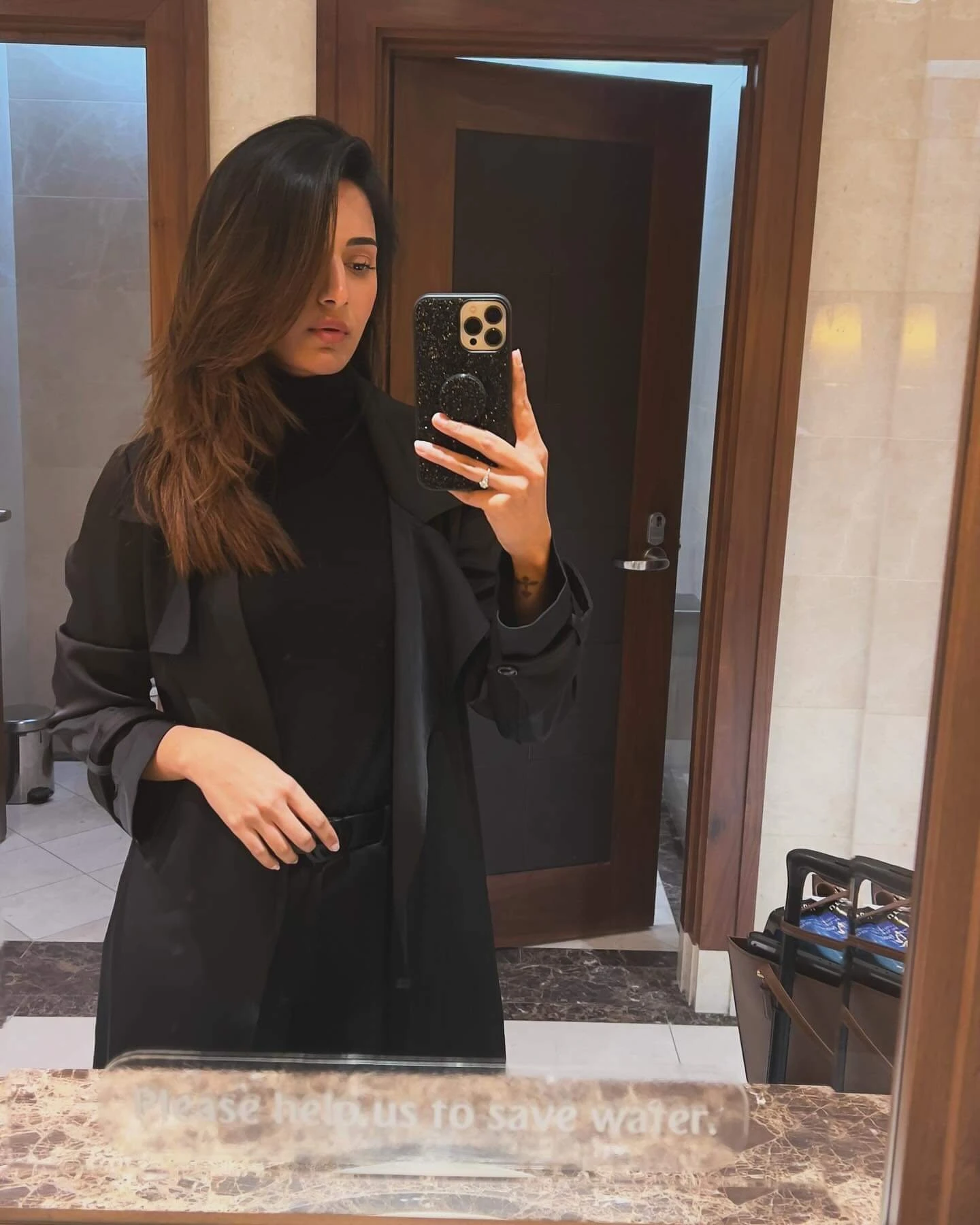 Shruti – Indian escort in New Delhi — 2 / 4