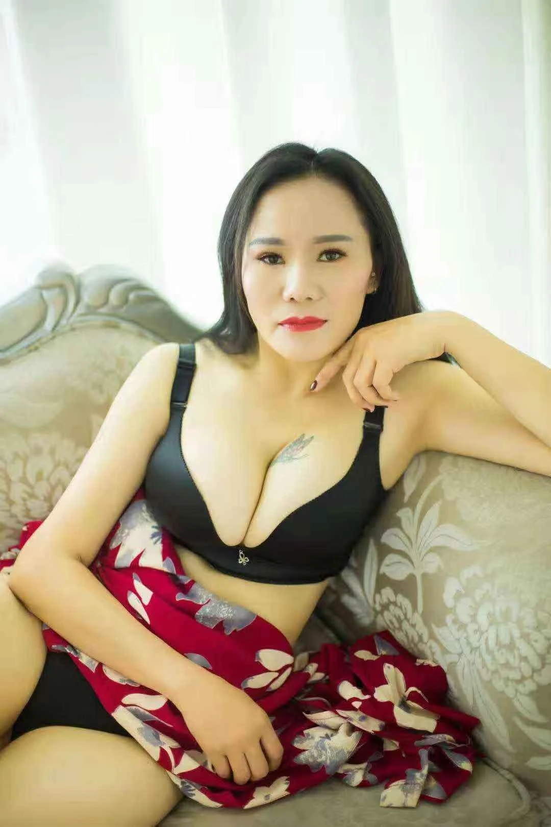 elaine – Chinese escort in Budva, Escort, Budva