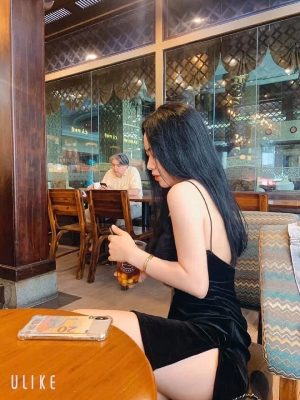 Jenifer – Vietnamese escort in Ho Chi Minh City — 7 / 21