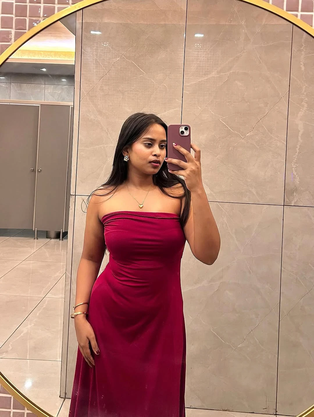 Indu – escort in Hyderabad — 3 / 4