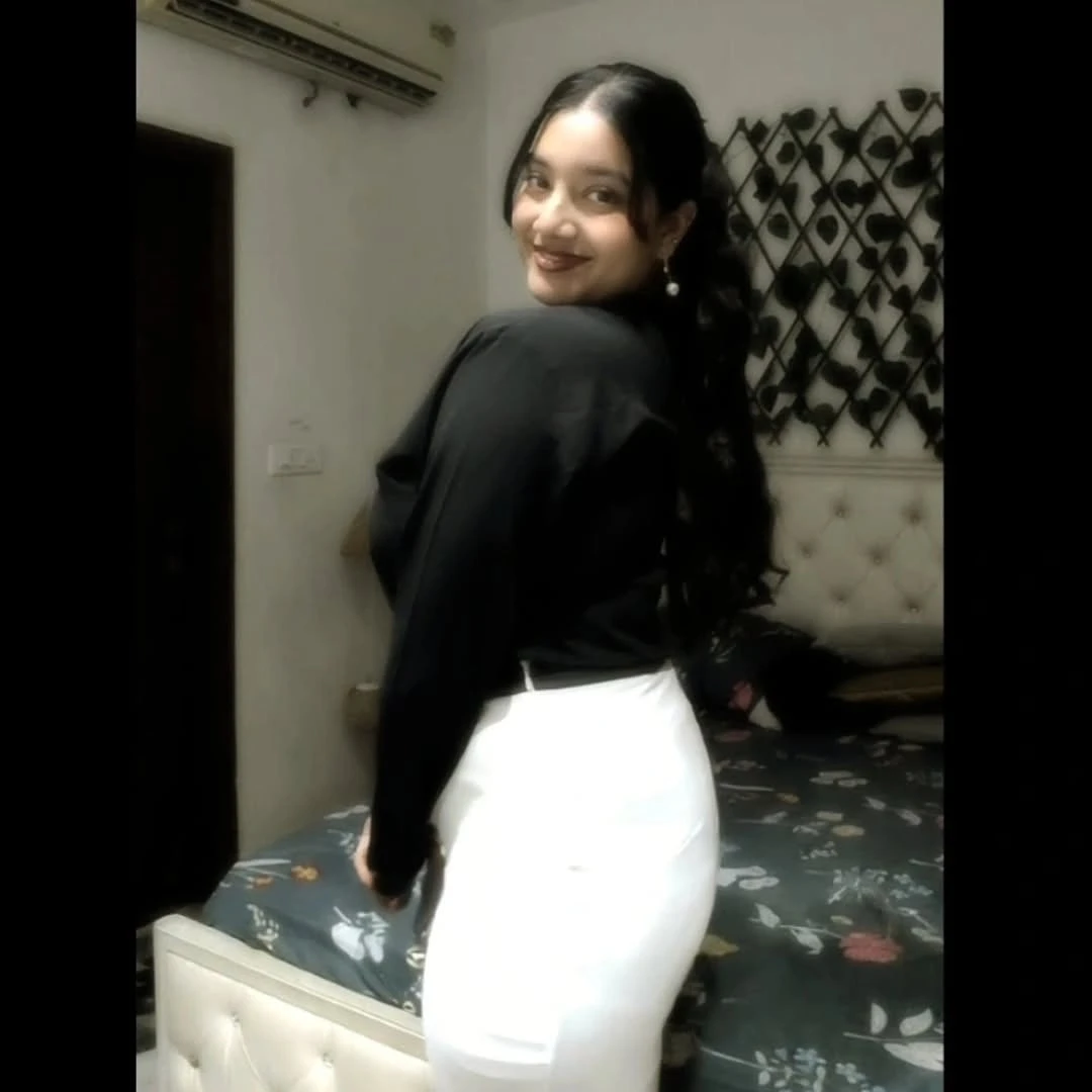 Khushi – Indian escort in Hyderabad — 3 / 4