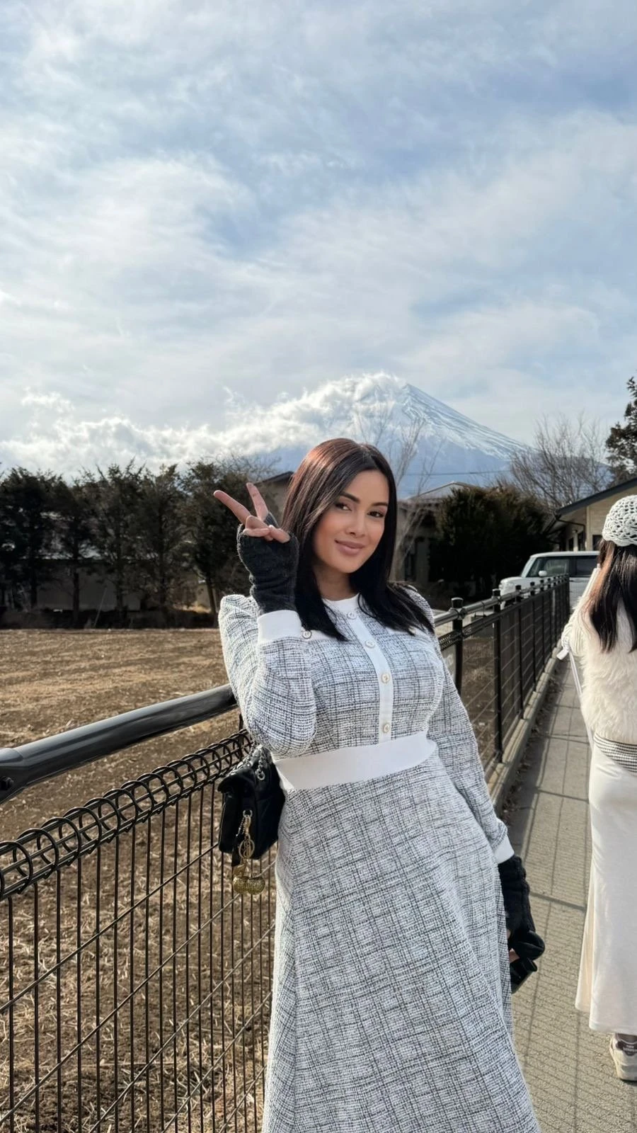 Jenifer Filipina Peruvian – Peruvian escort in Pyeongtaek — 22 / 24