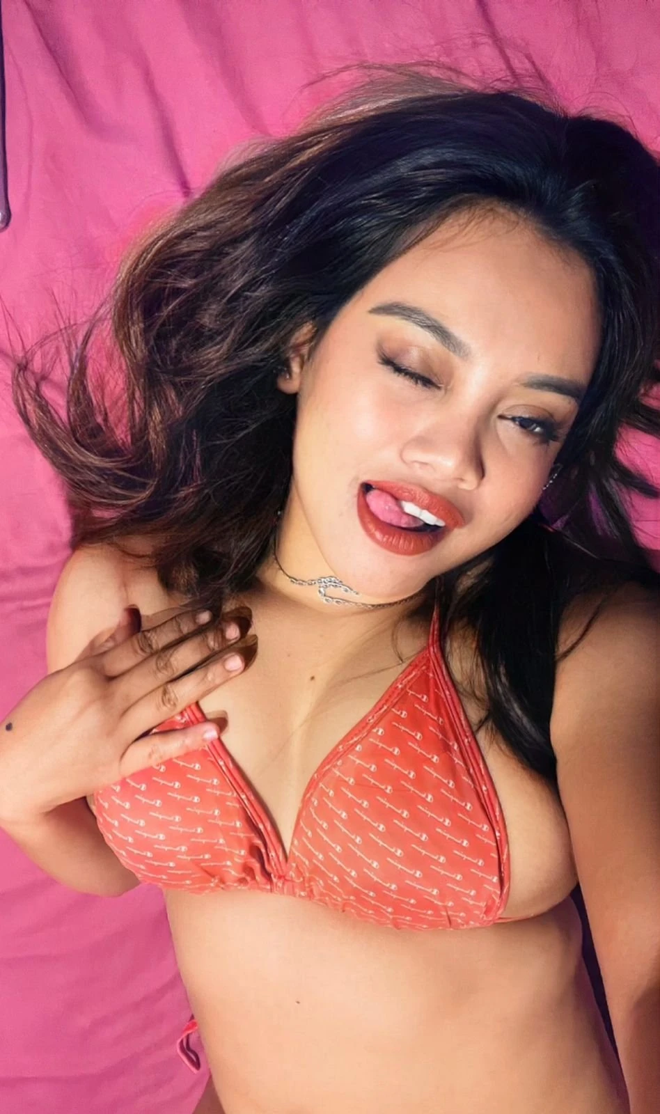 Devita – Indonesian escort in New Delhi, Escort, New Delhi