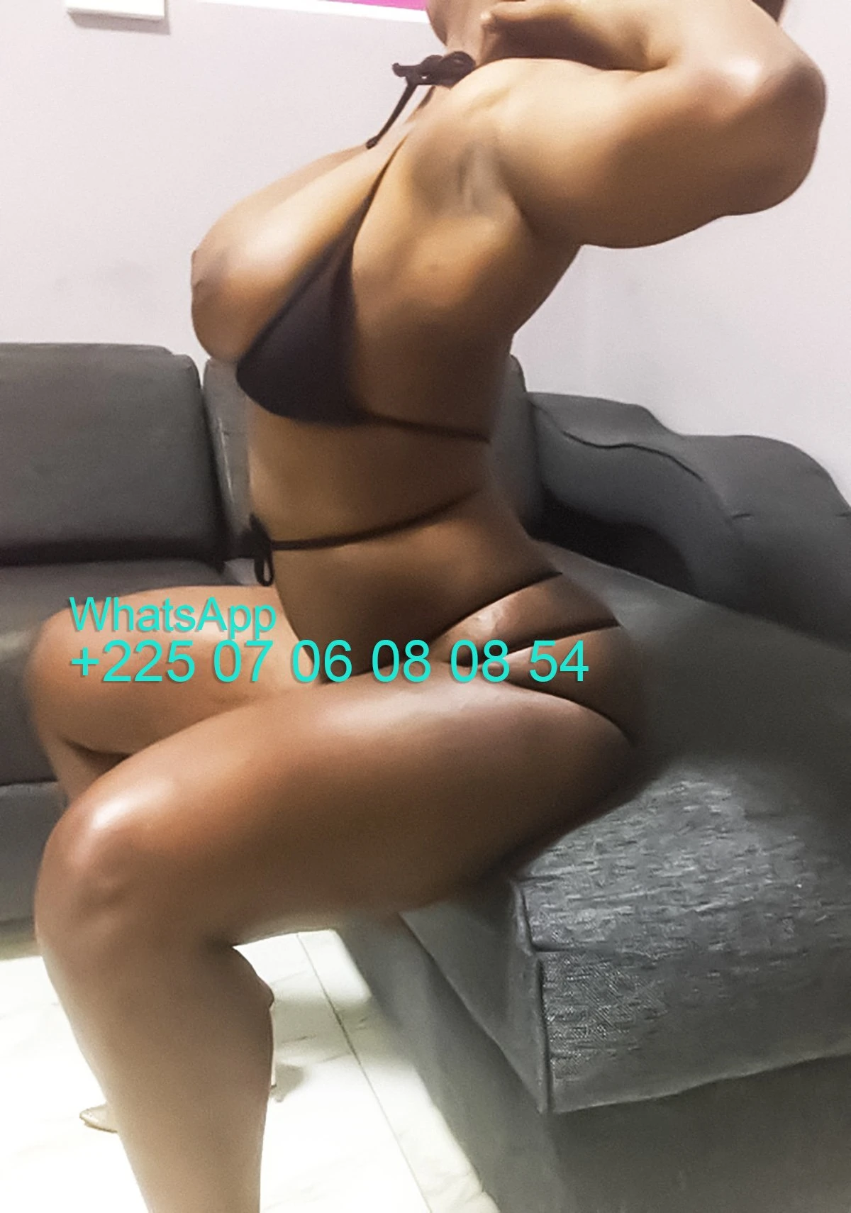 Clara – Ivorian escort in Abidjan — 3 / 6