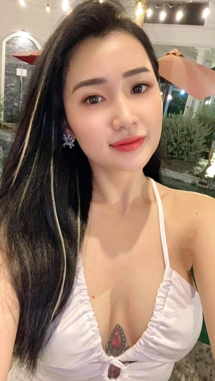Hana Baby – Filipino escort in Da Nang — 4 / 9