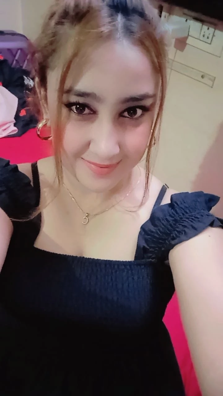 Ziya Roy – Indian escort in Hyderabad — 3 / 4