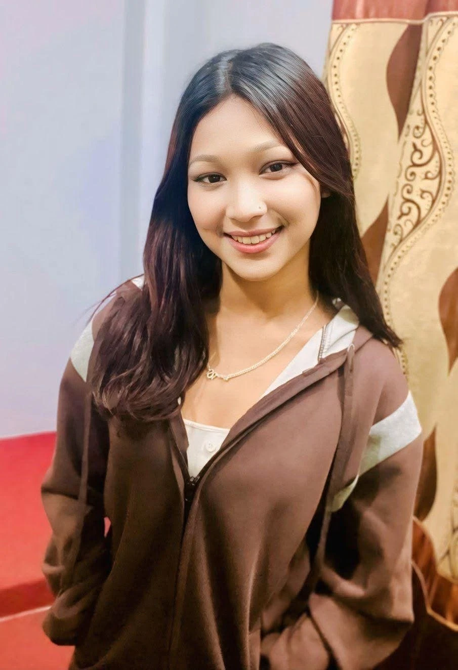 Sneha Xetri – Nepalese escort in Kathmandu — 3 / 4