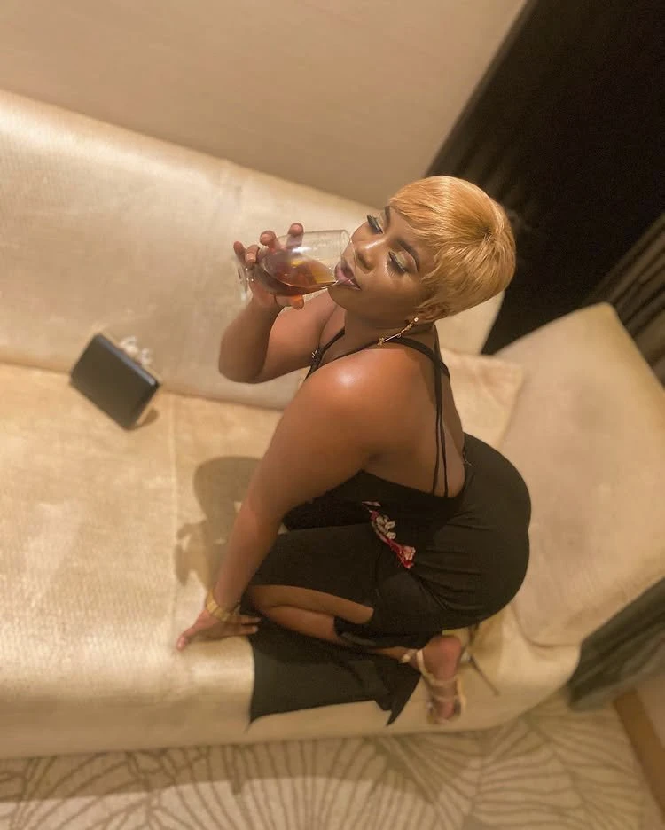 Clara – Tanzanian escort in Dar es Salaam — 3 / 10