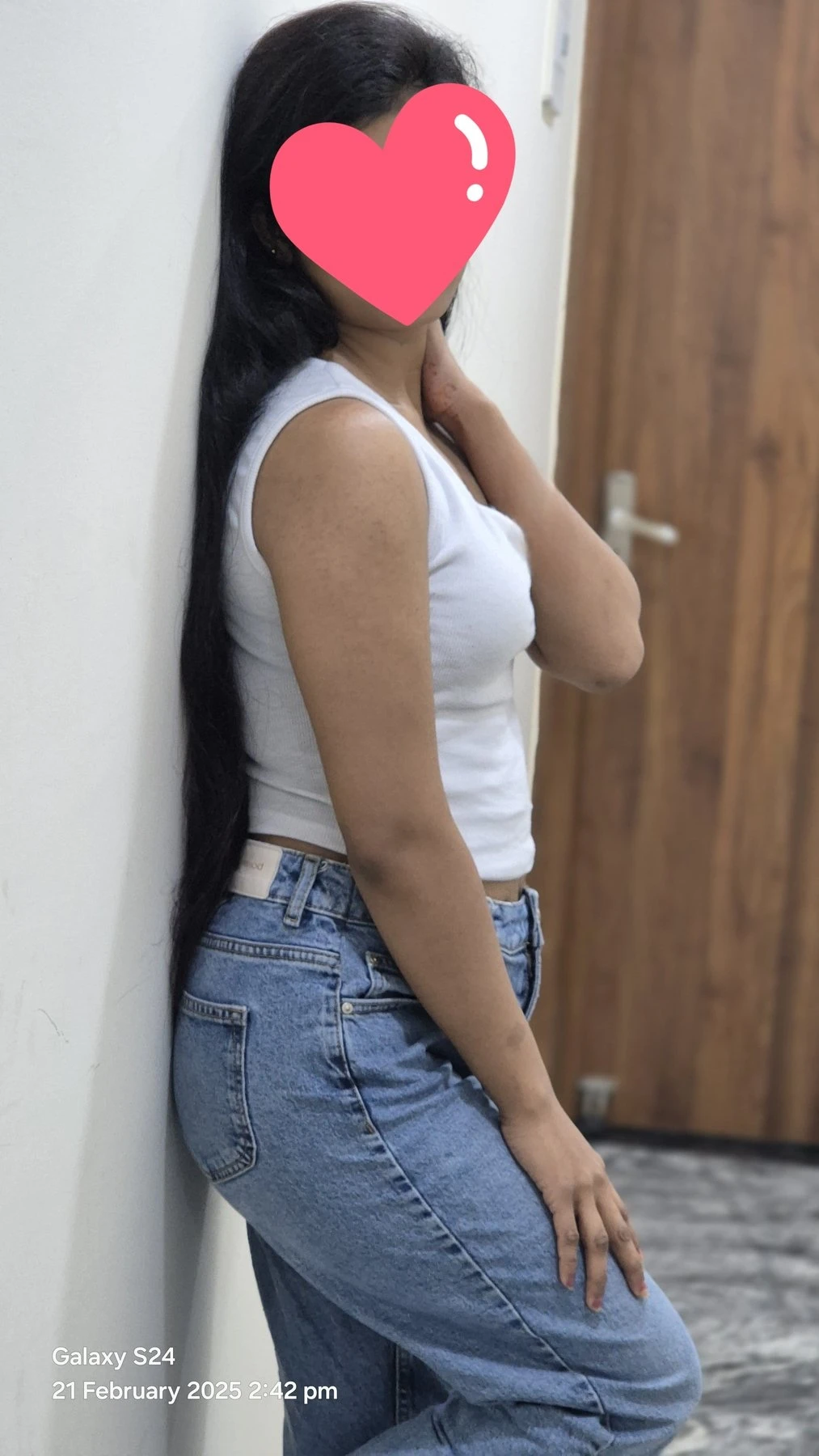 Sejal GFE cam and real meet – Indian escort in New Delhi — 4 / 6