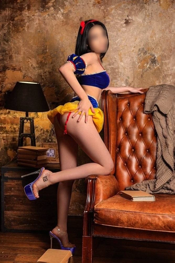 Дженна – Ukrainian escort in Kiev — 3 / 9