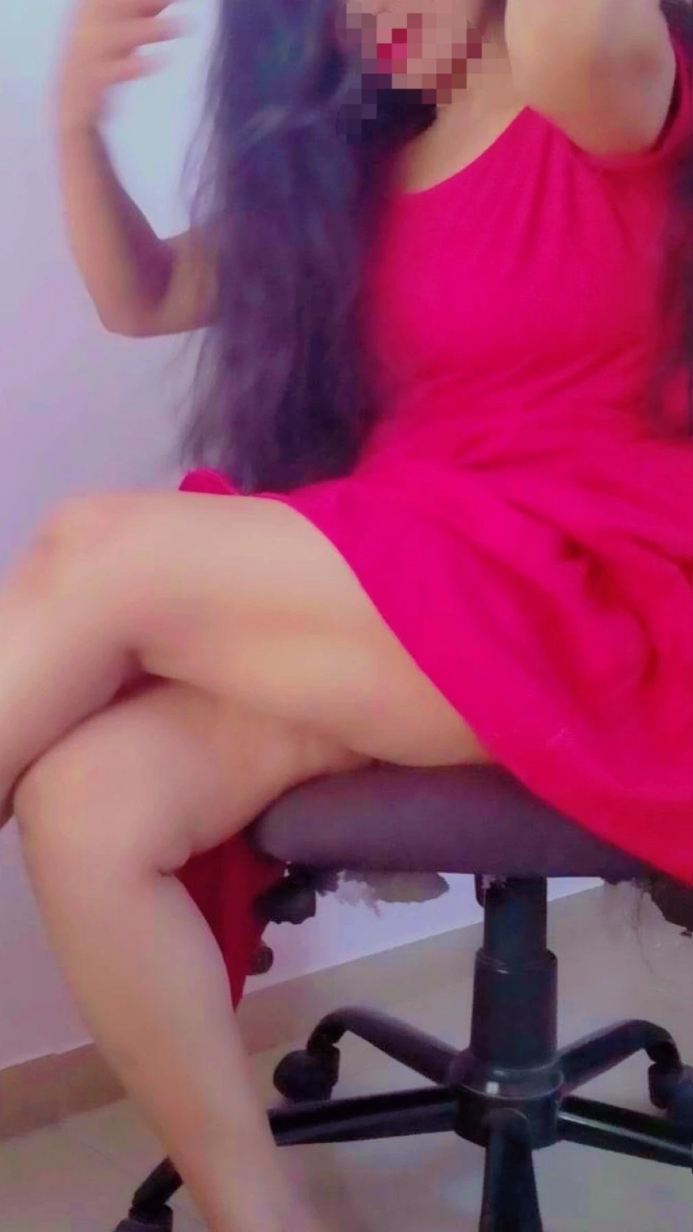 I am Available only for 35+ – Indian escort in Mumbai — 1 / 4