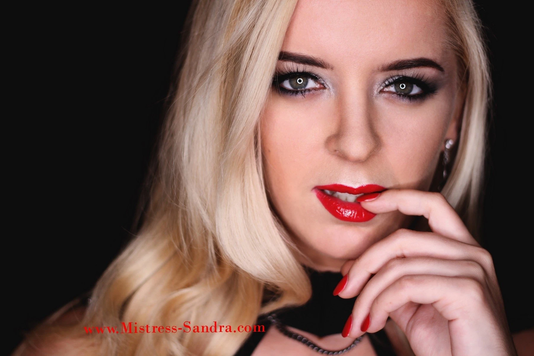 Mistress Sandra – dominatrix in Beirut — 11 / 16