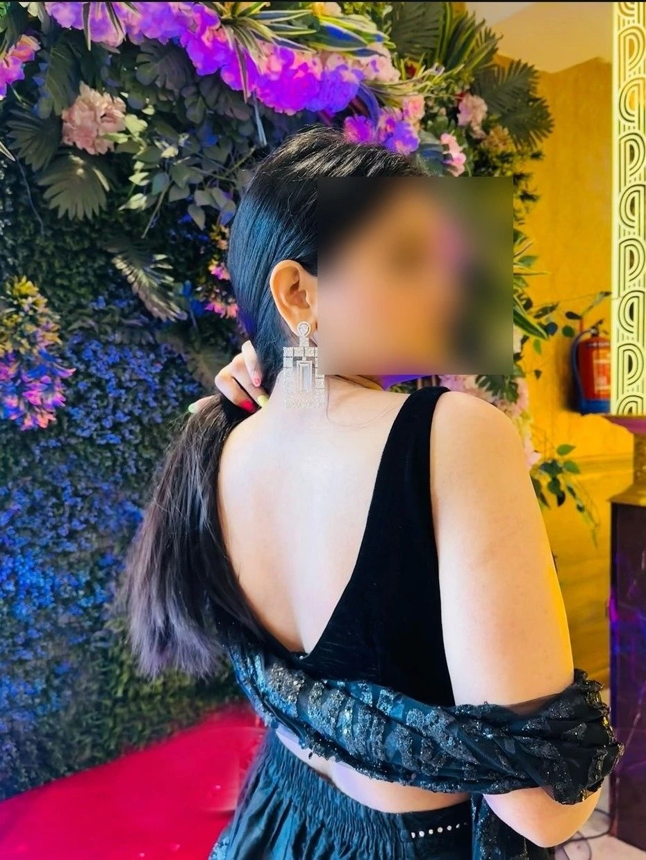 Neha & Rishika (Cam & Independent) – Indian escort in Mumbai — 2 / 8