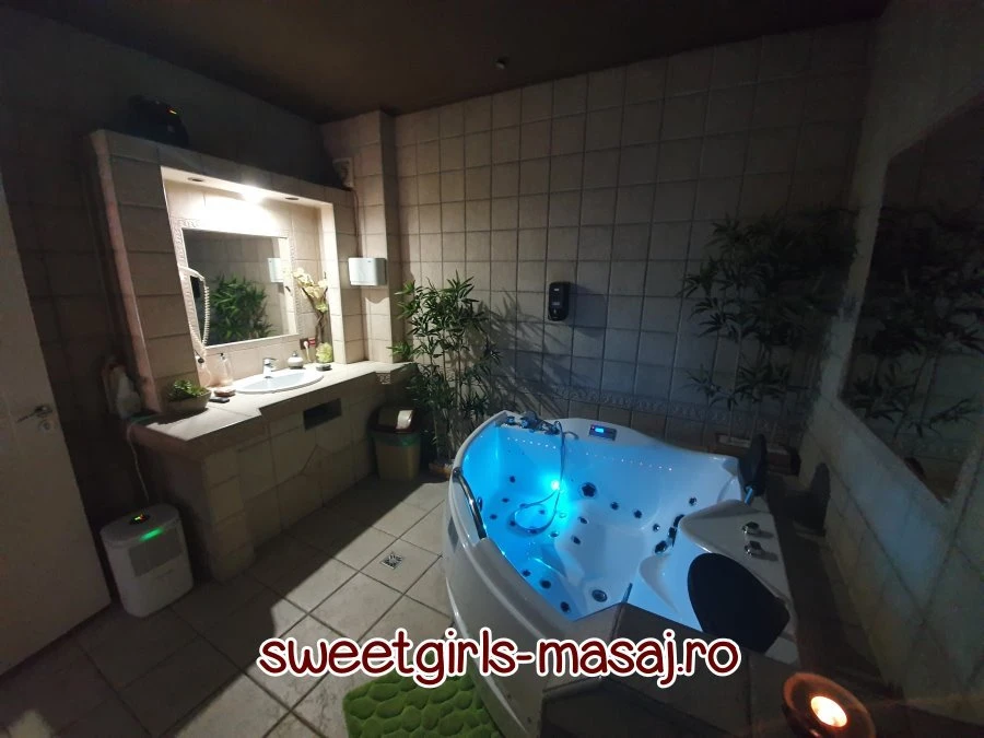 Sweet Girls – masseuse in Bucharest — 7 / 12
