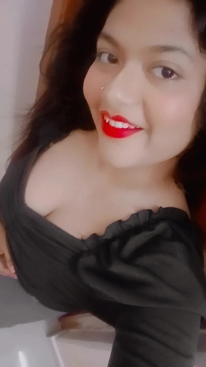 Kolkata Glamour Escort Service – Indian escort agency in Kolkata — 2 / 11