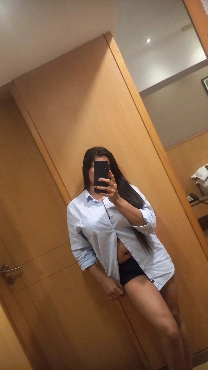 Rashmika – Indian escort in Mumbai — 2 / 6